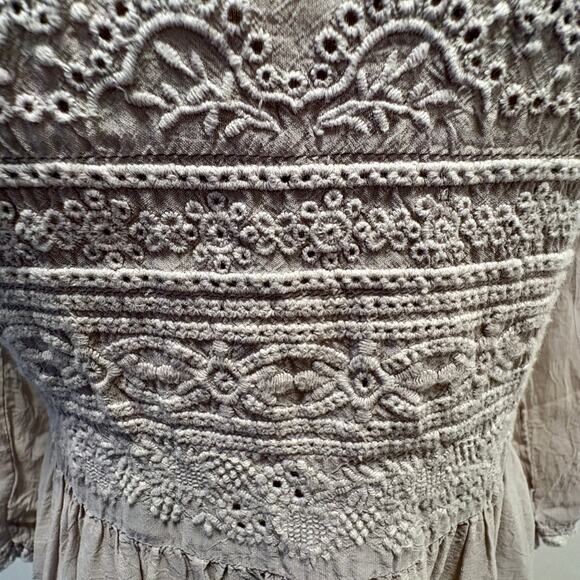 Johnny Was Embroidered Eyelet Lace Dress Pale Grey Cottage S - Picture 5 of 13